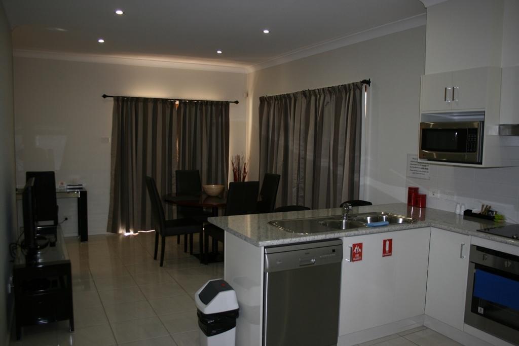 Noah'S Mid City Motor Inn Muswellbrook Zimmer foto
