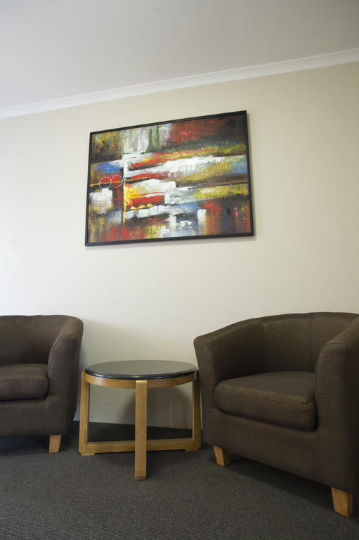 Noah'S Mid City Motor Inn Muswellbrook Zimmer foto
