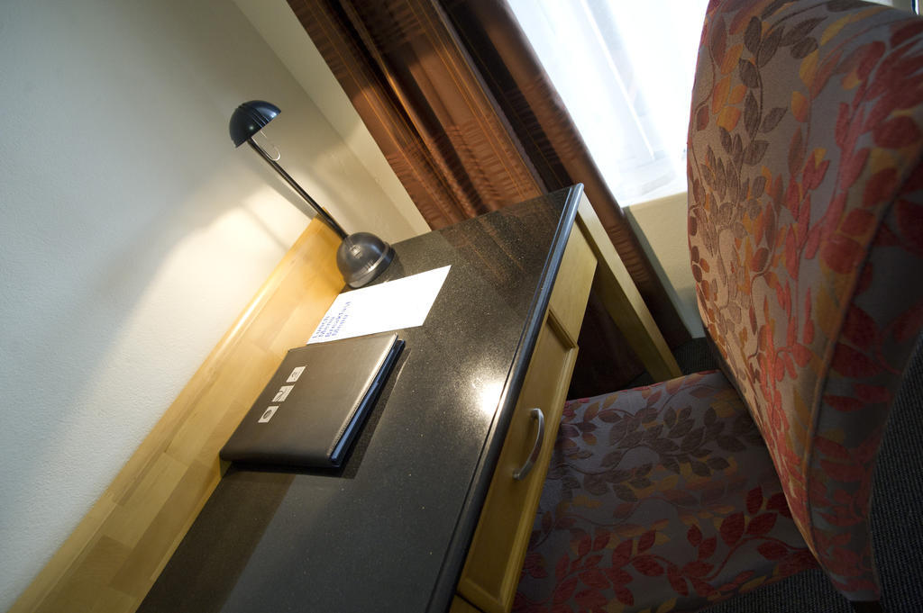 Noah'S Mid City Motor Inn Muswellbrook Zimmer foto